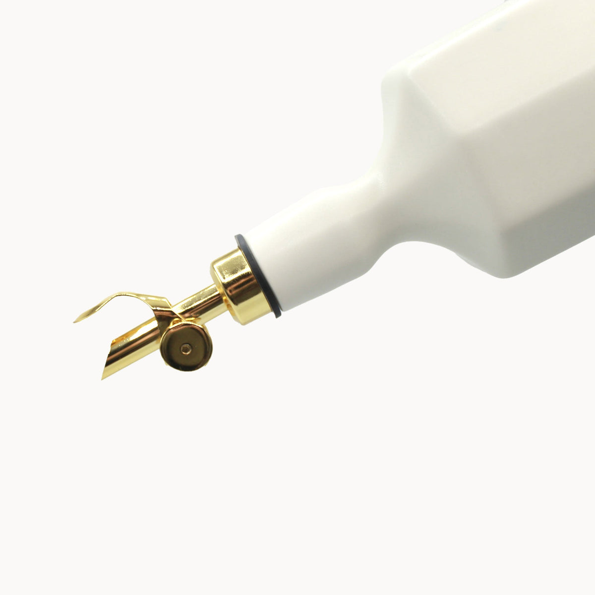 Self-Closing Gold Pour Spout
