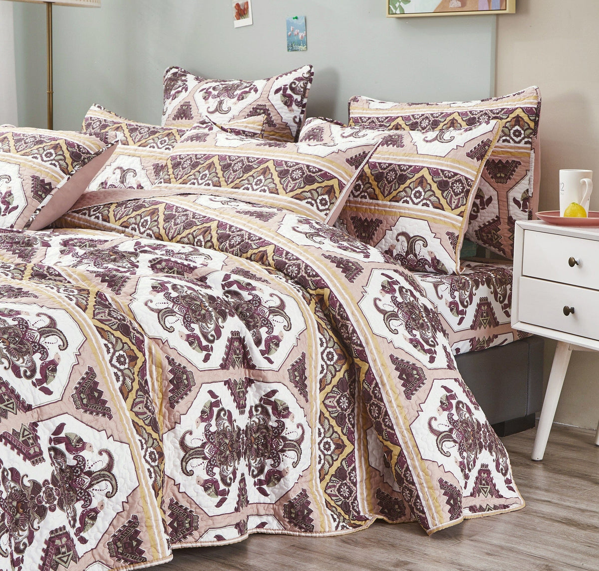 DaDa Oriental Kilim Bedspread Set with Shams