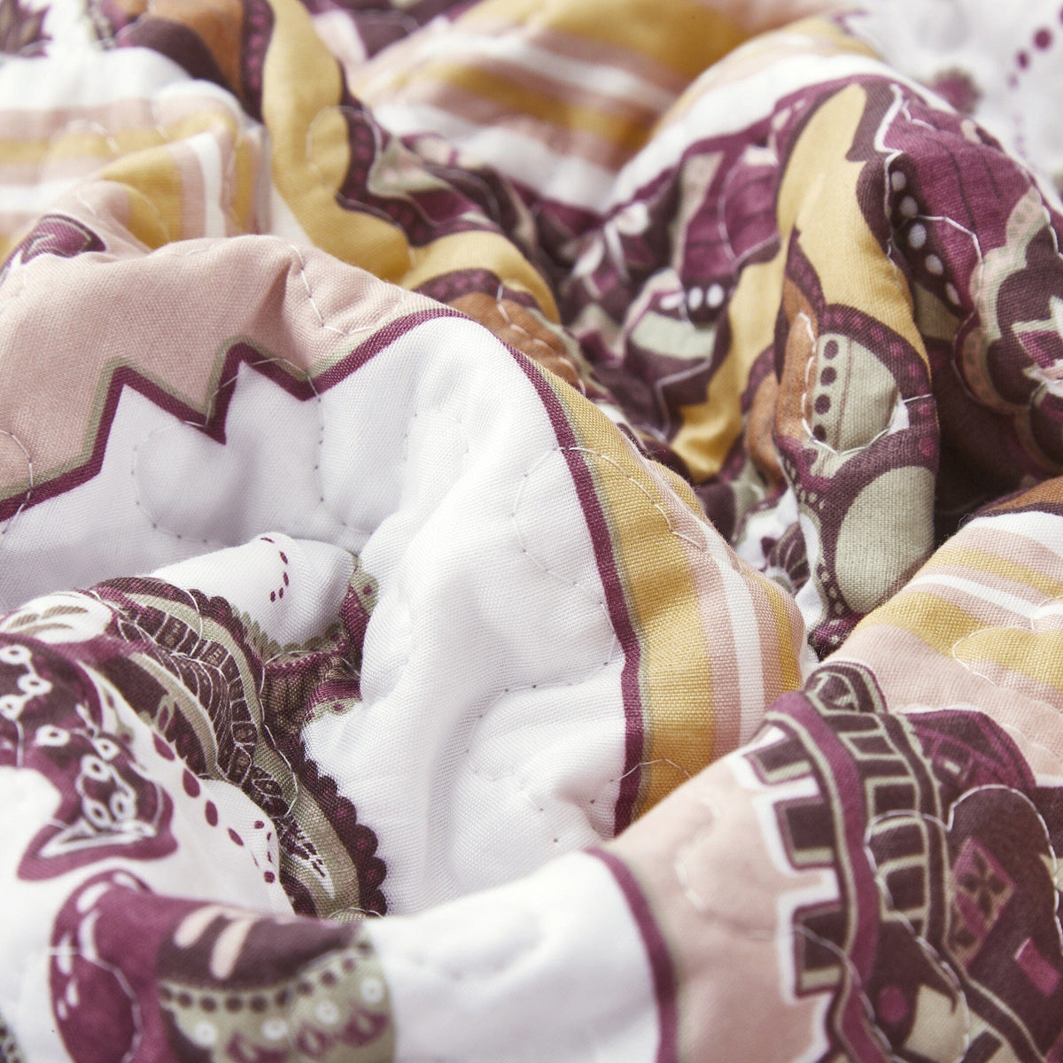 DaDa Oriental Kilim Bedspread Set with Shams