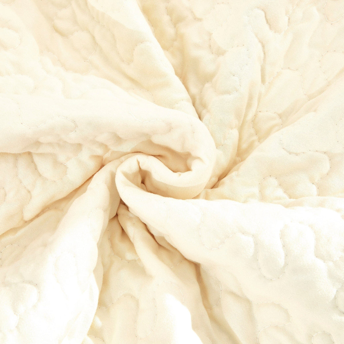 DaDa Yellow Hummingbird Quilted Throw – 50 x 60 in