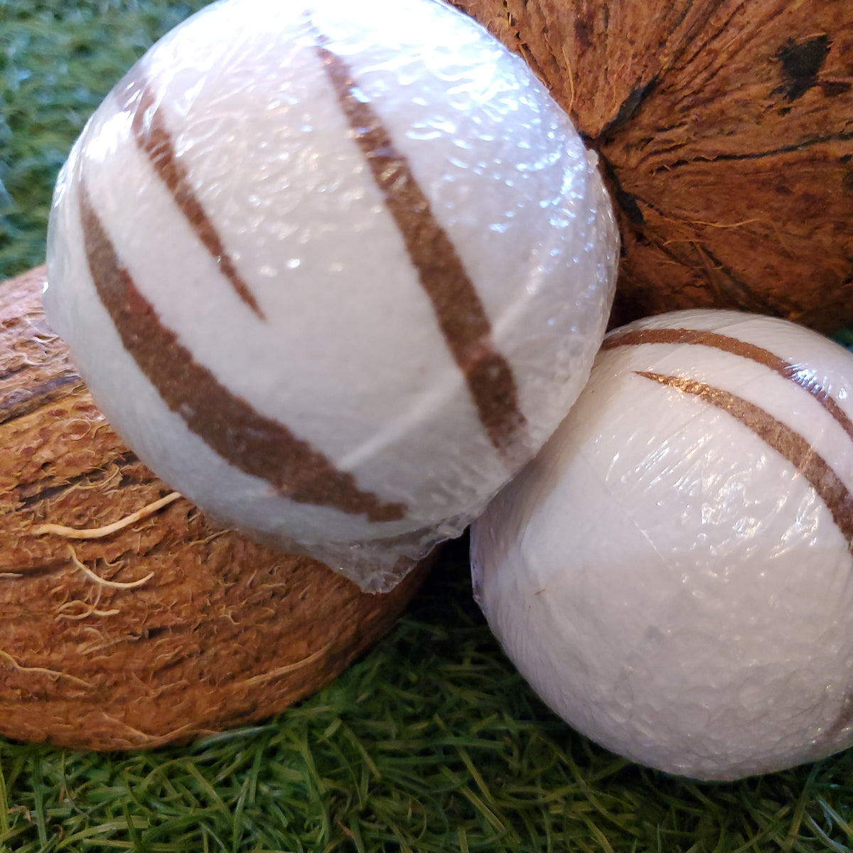 Skin Softening Soak Bomb – Coconut