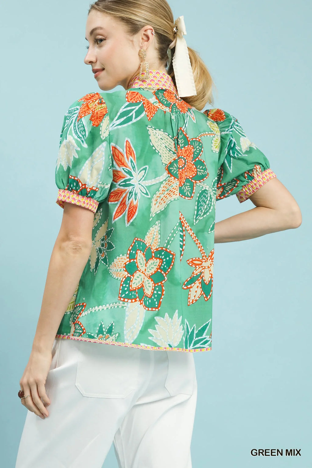 Umgee Mixed Abstract Print Puff Sleeve Blouse in Green