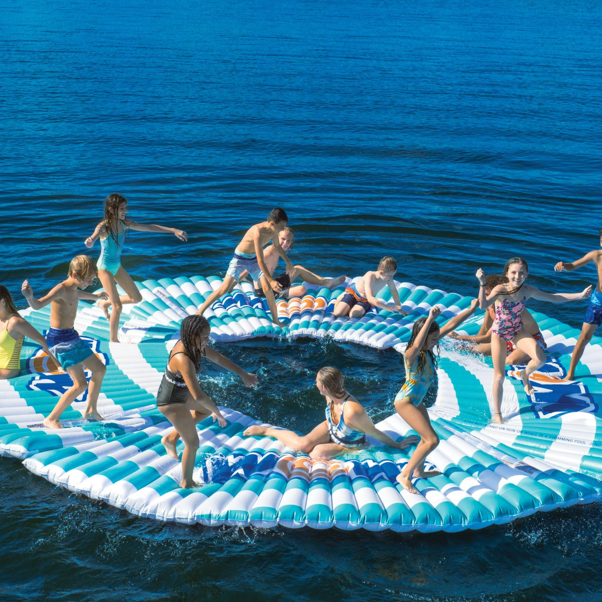 WOW Watersports Round Water Walkway & SUP Dock Island