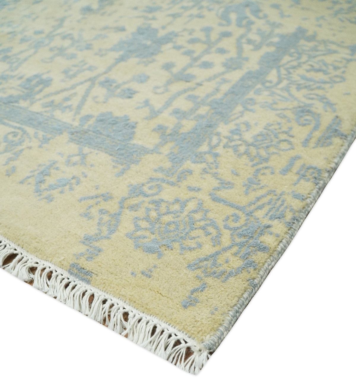 4x6 Fine Hand Knotted Gold and Silver Traditional Persian Style Antique Wool and Silk Rug