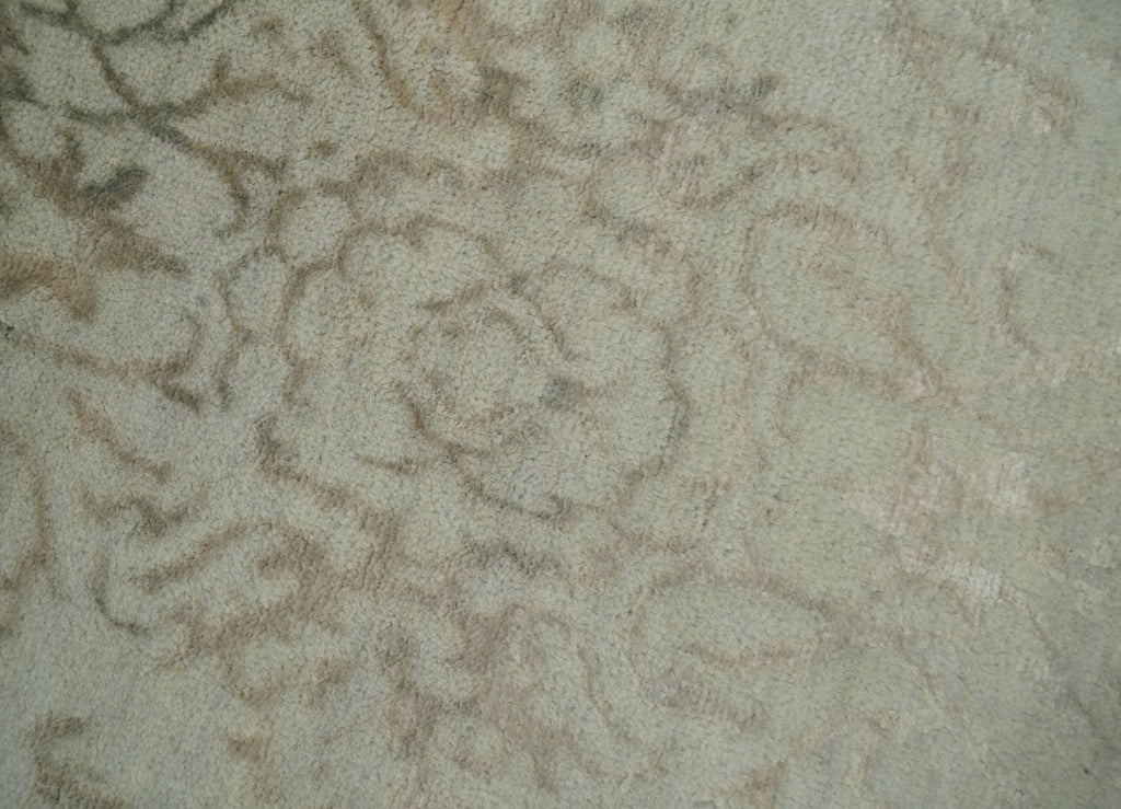 5x7 Fine Hand Knotted Beige and Brown Traditional Style Antique Wool and Silk Rug