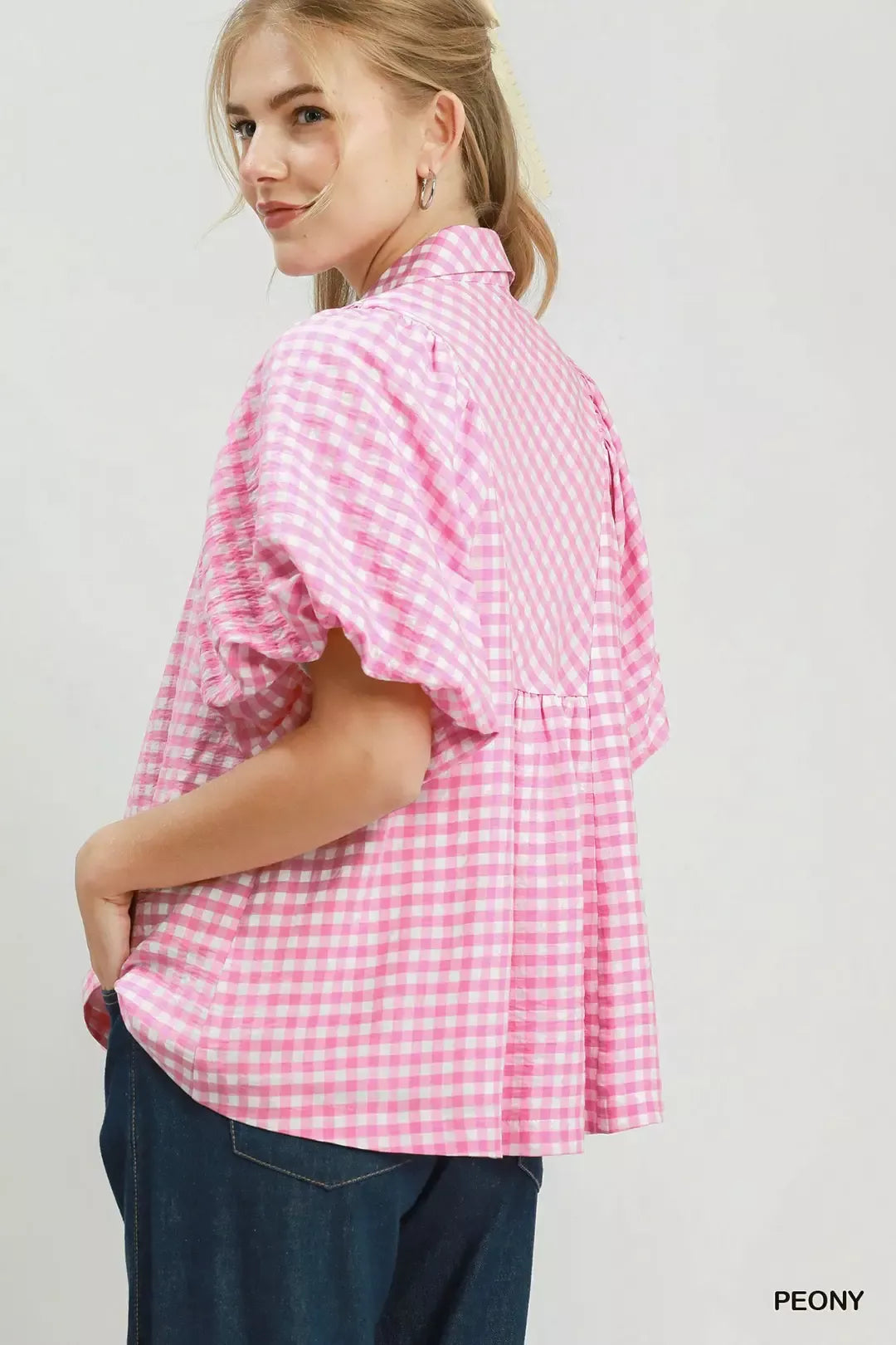Umgee Smocked Yoke Puff Sleeve Gingham Blouse in Peony