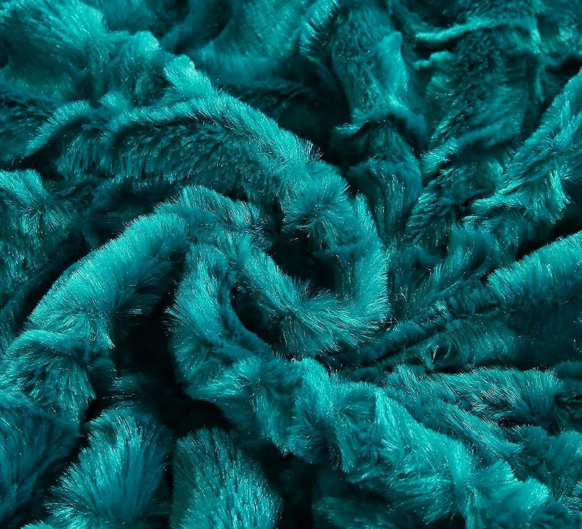DaDa Green & Blue Faux Fur Sherpa Throw Blanket