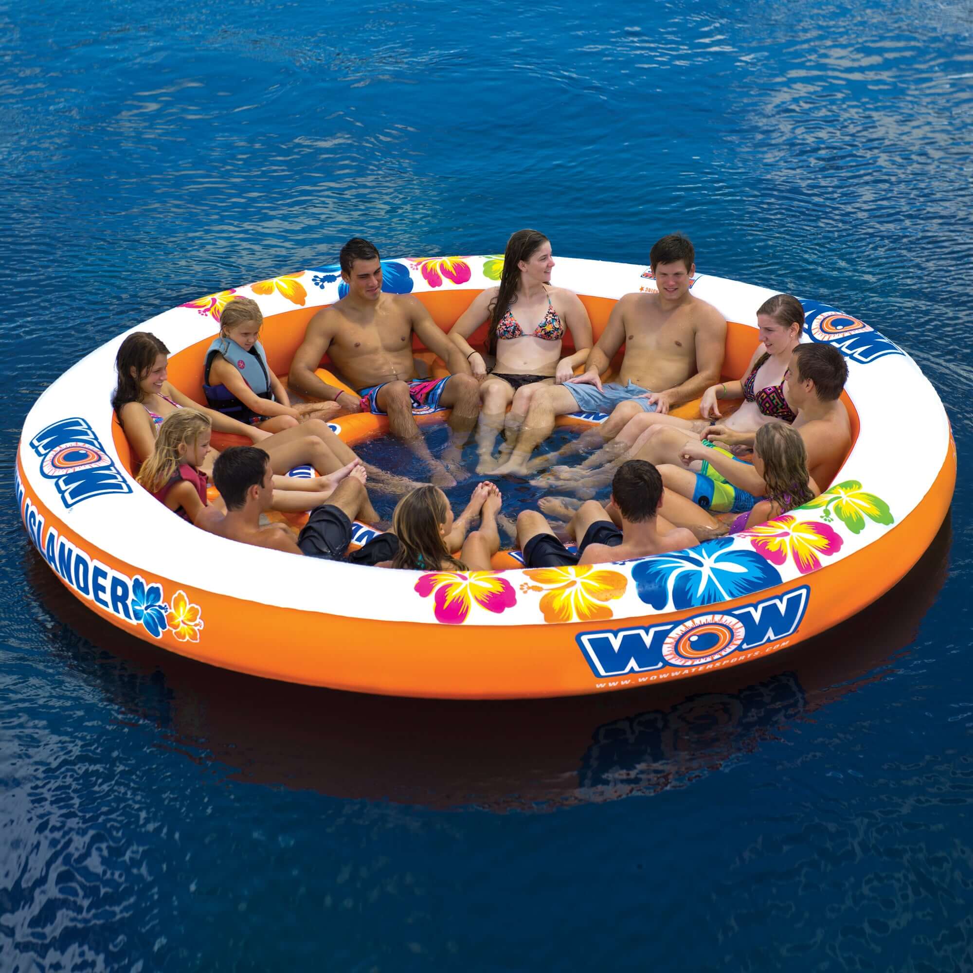 WOW Watersports Floating 12 Person Stadium Islander Water Lounge and Island