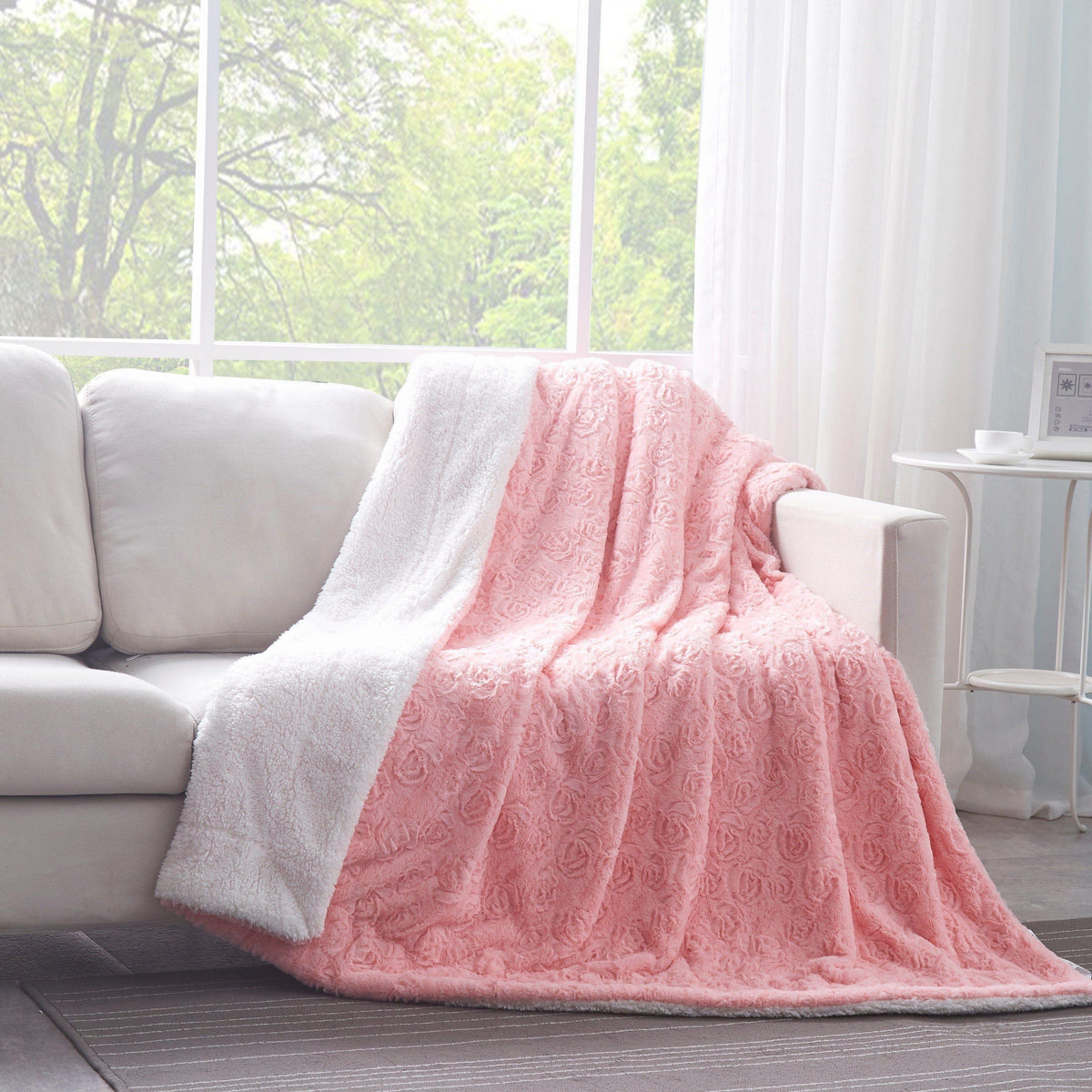 DaDa Blossom Pink Rose Sherpa Throw Blanket