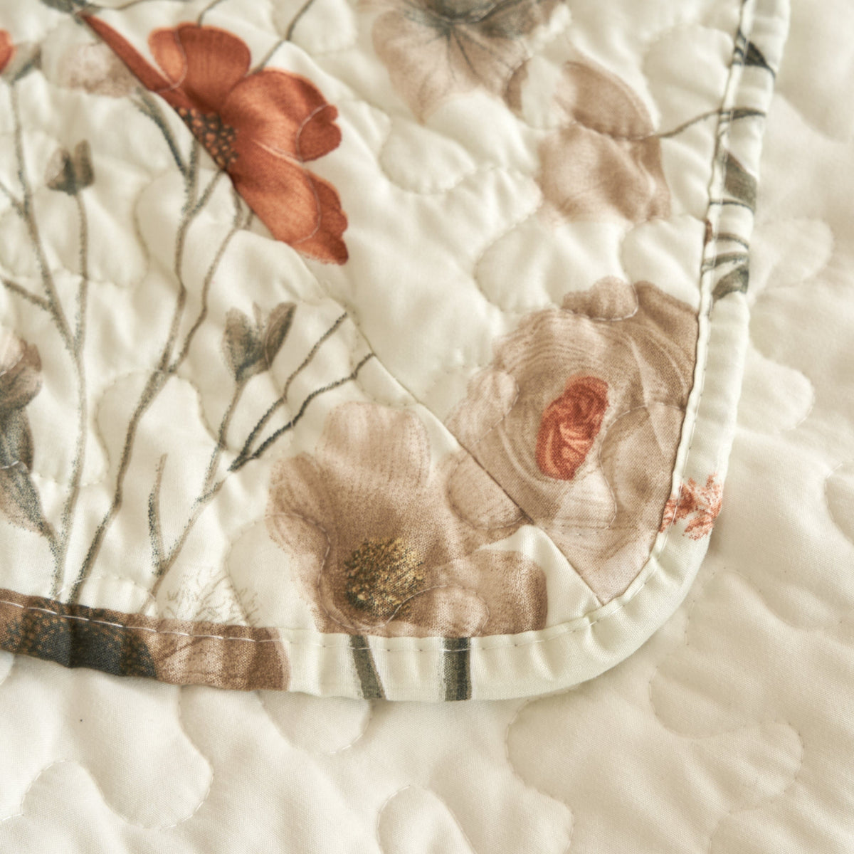 DaDalogy Enchanted Meadow Floral Bed-in-a-Bag Set