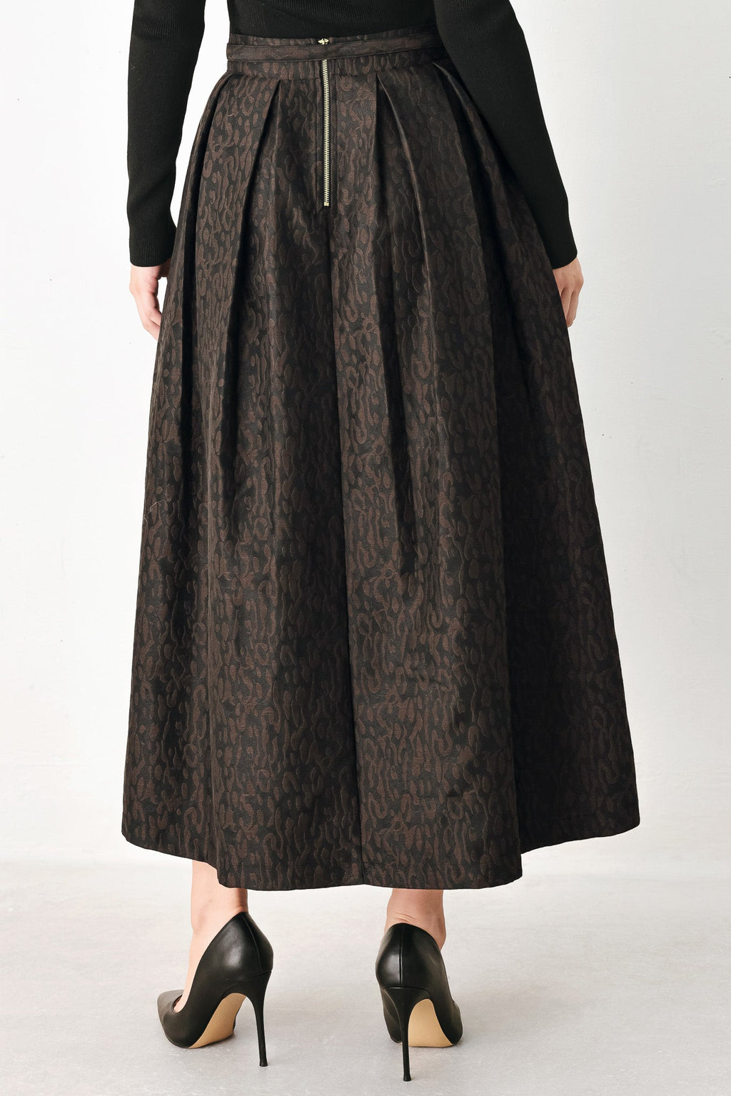 AUTUMN ELEGANCE BROWN TEXTURED BELTED MIDI SKIRT