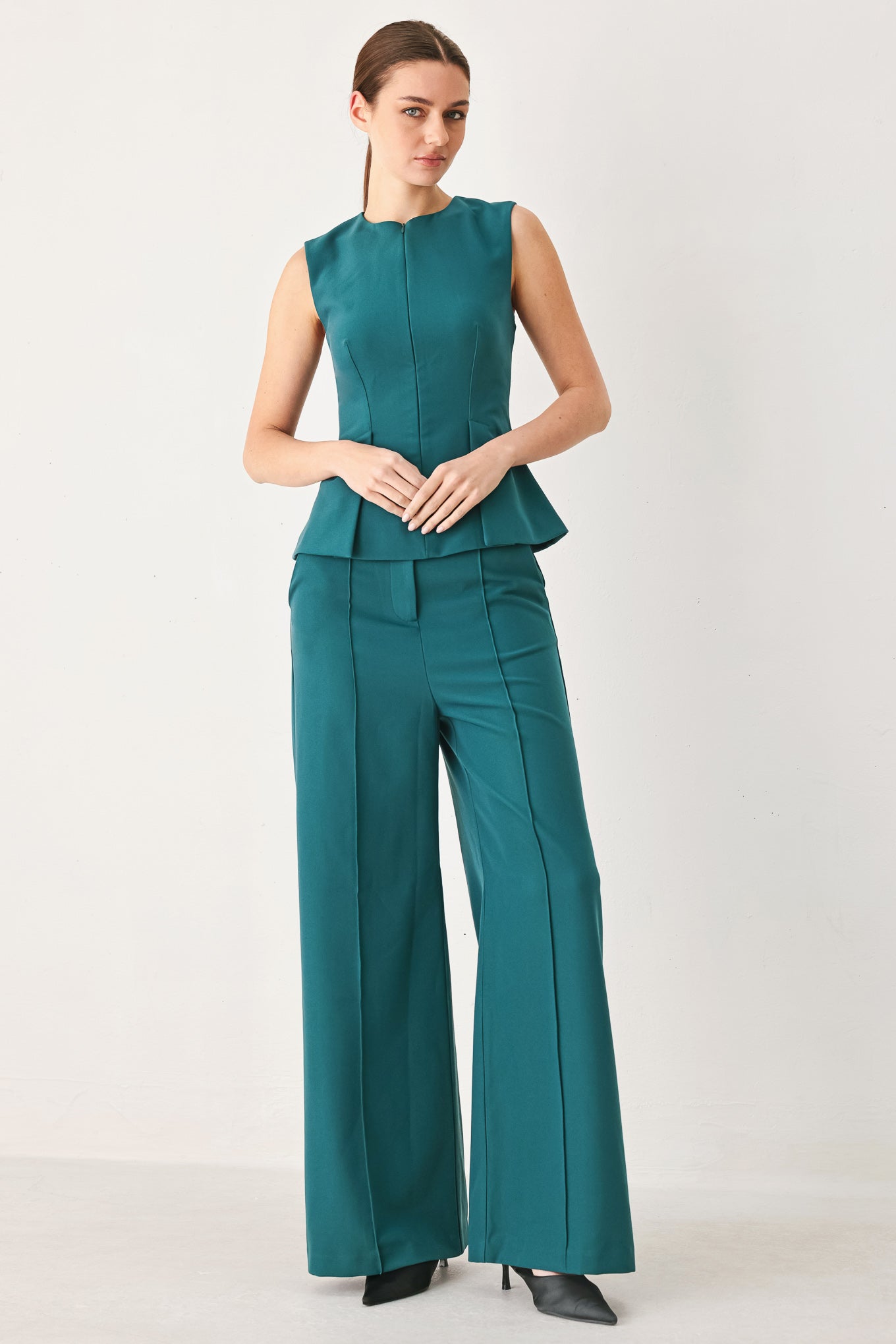 MODERN FLOW WOVEN PANTS