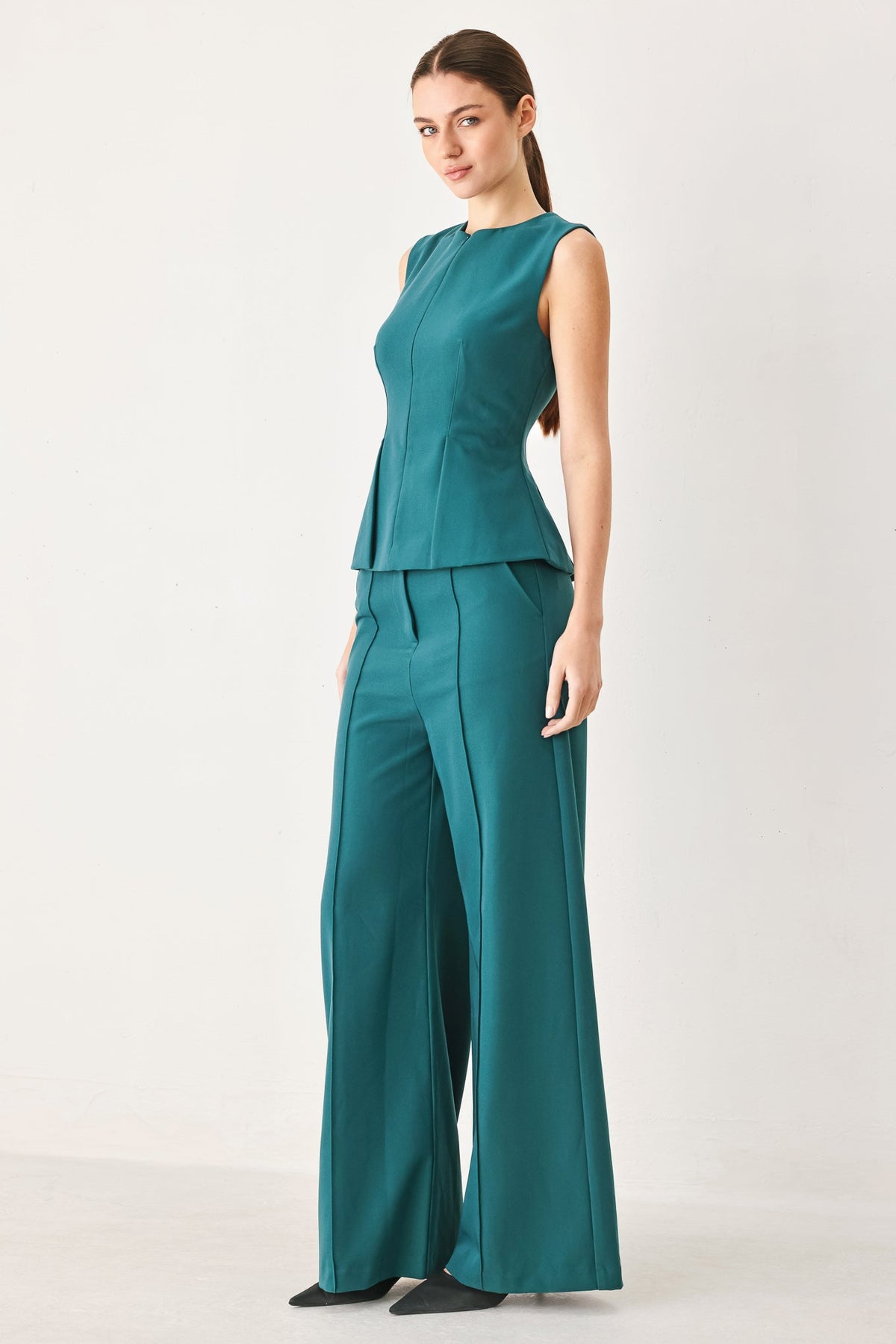 MODERN FLOW WOVEN TOP