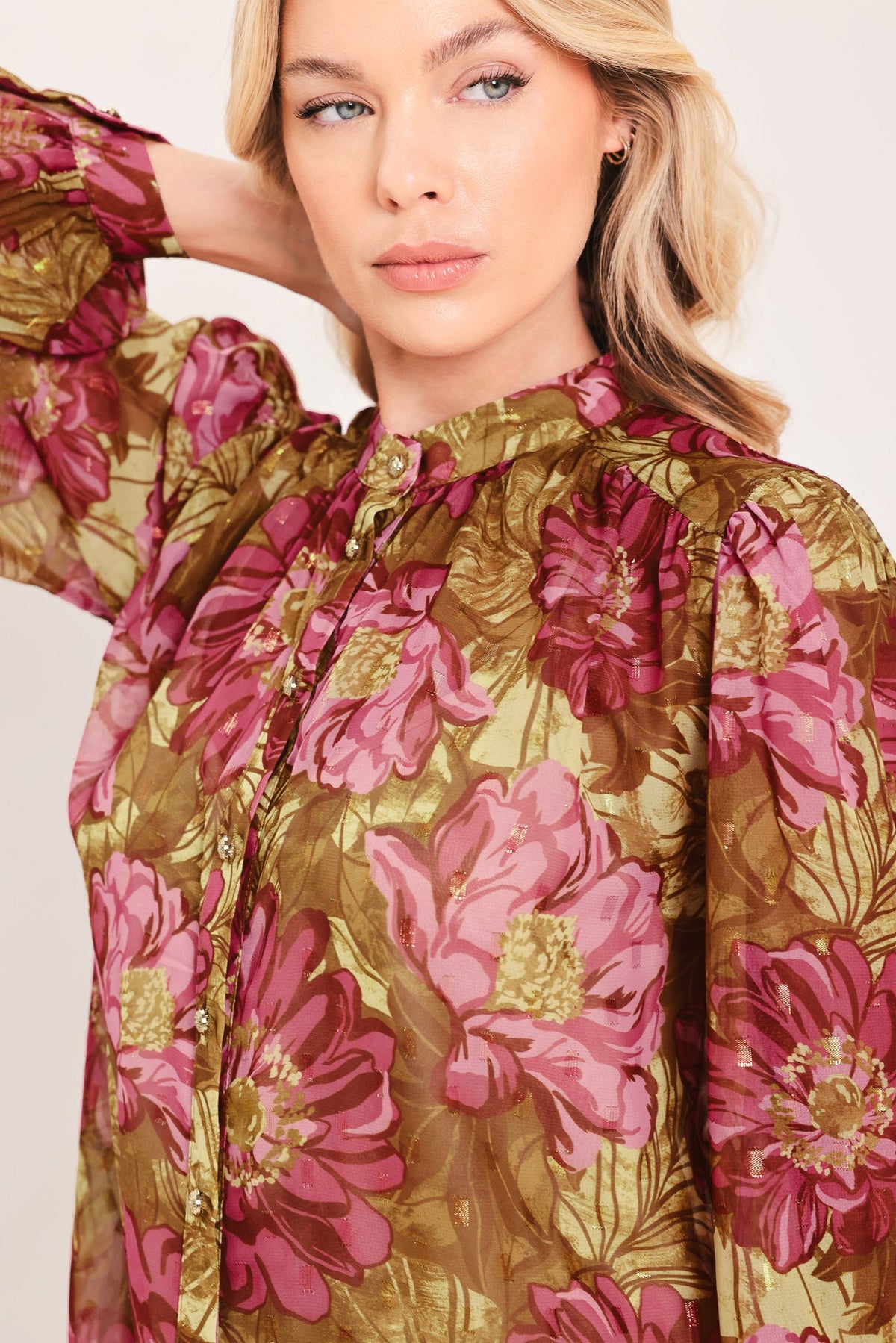 ANTIQUE FLORAL WHISPER WOVEN TOP