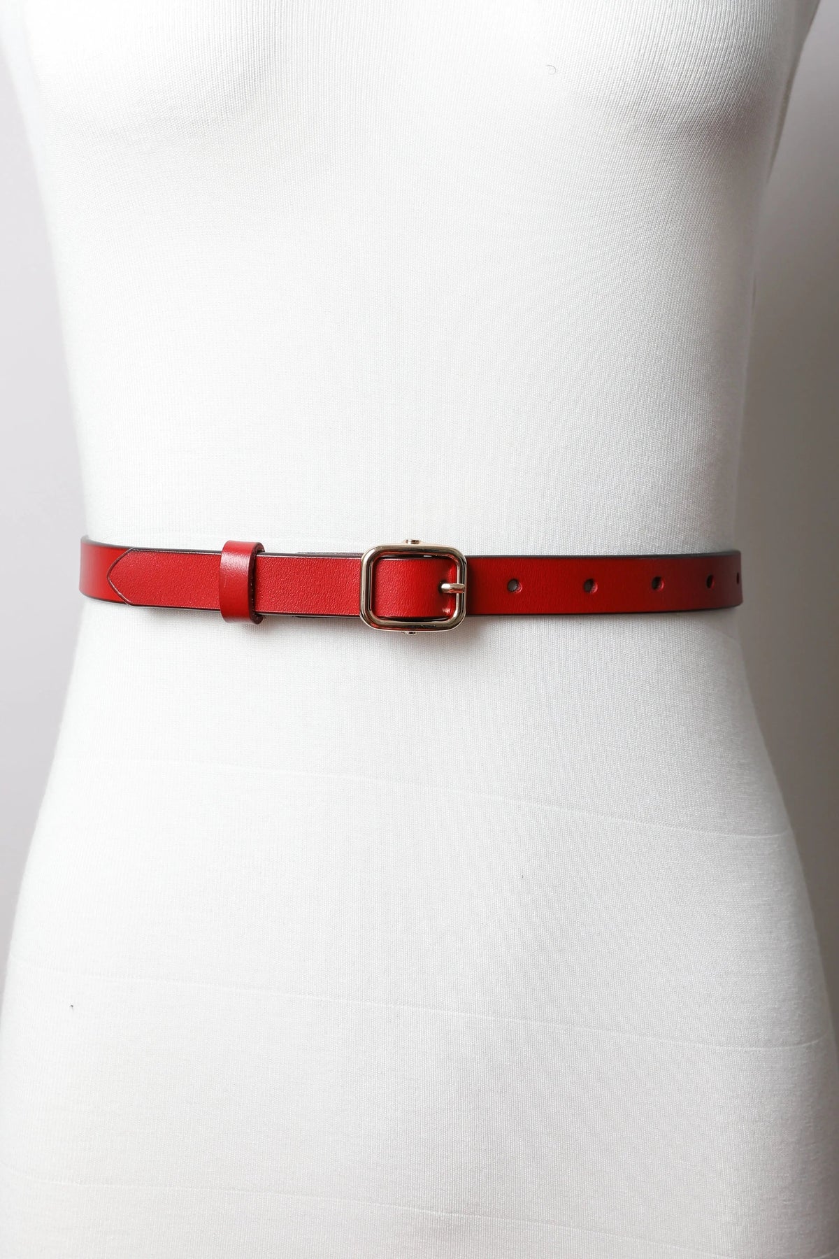 Versatile Skinny Leather Belt – Perfect for Any Outfit 💫