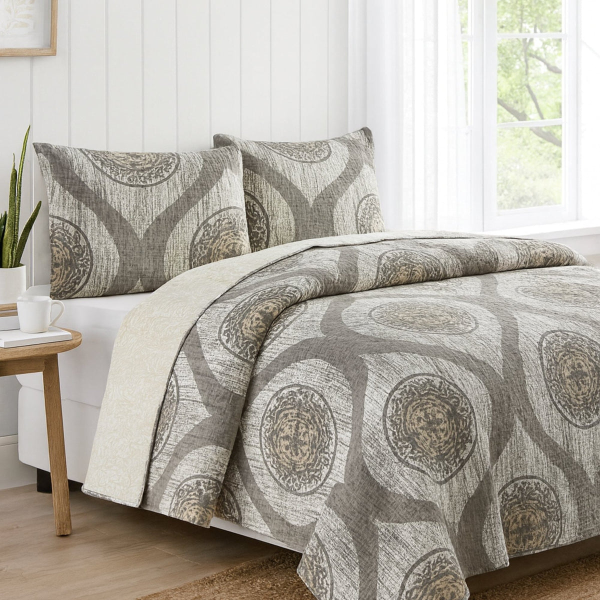 DaDa Rustic Grey Medallion Reversible Bedspread Set