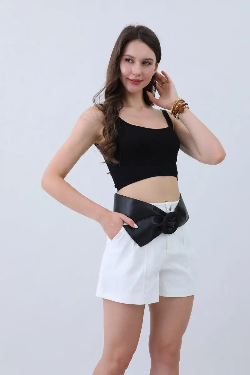 Sleek Faux Leather Belt – Minimalist Trackline Design⚡