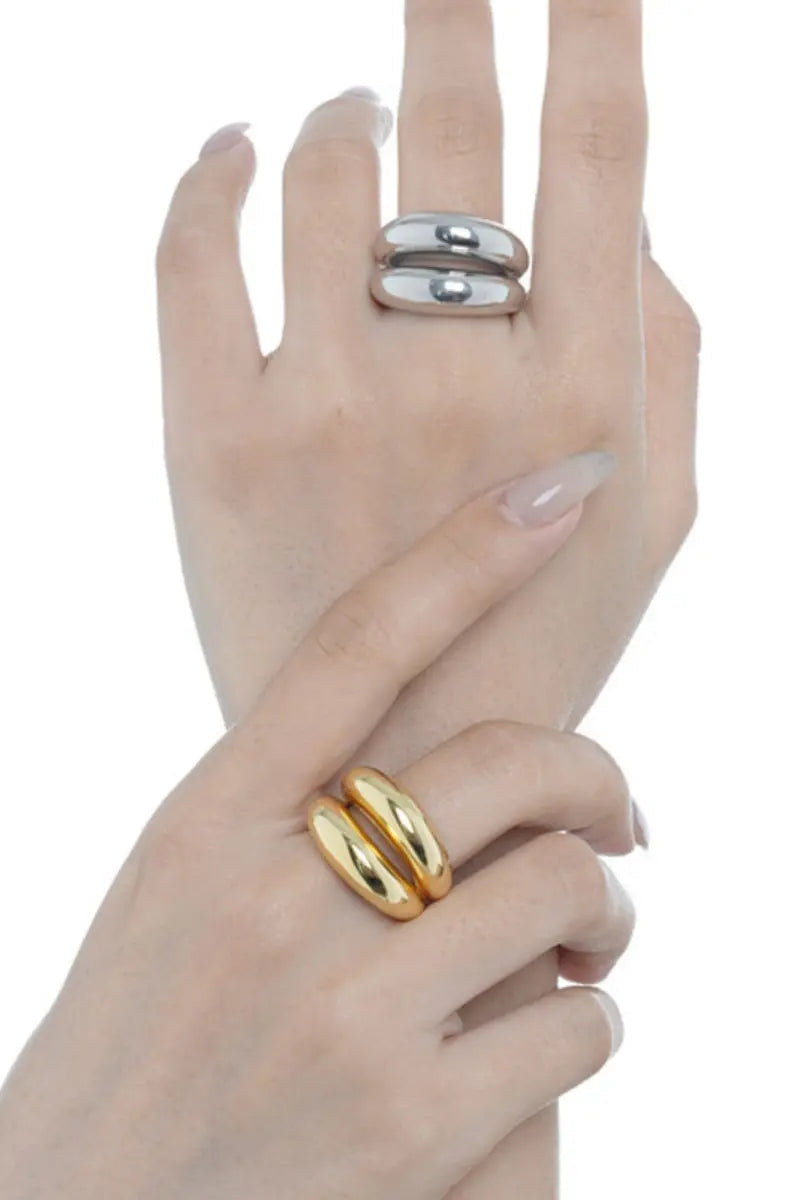 High-Shine Geometric Ring – Open-Ended Minimalist Statement ✨🔶