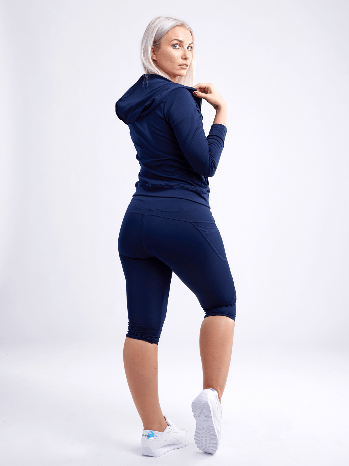 JupiterGear Mid-Rise Capri Fitness Leggings with Side Pockets