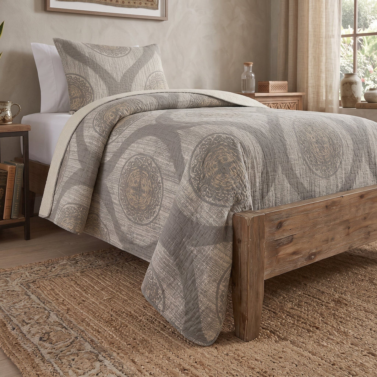DaDa Rustic Grey Medallion Reversible Bedspread Set