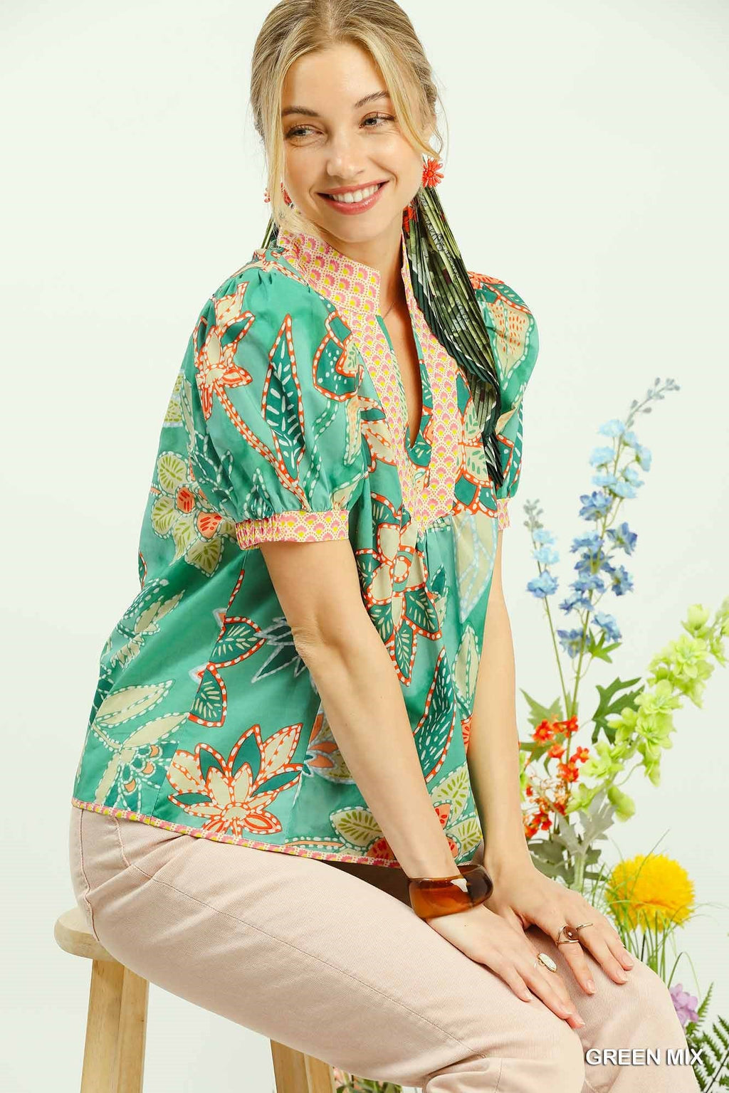 Umgee Mixed Abstract Print Puff Sleeve Blouse in Green