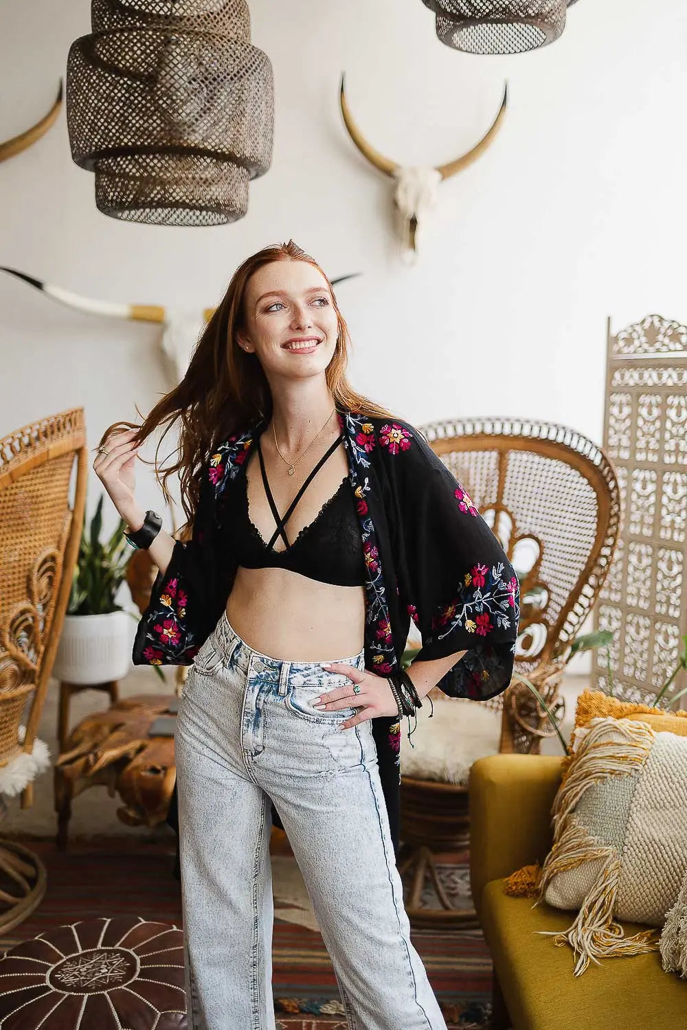 Lightweight Anemone Kimono – Floral Elegance for Any Occasion