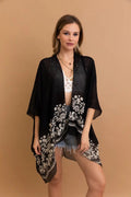 Enchanted Bloom Kimono – Floral Elegance in Every Detail