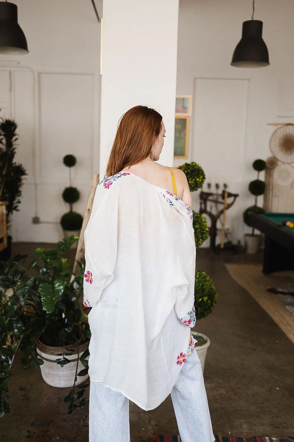 Lightweight Anemone Kimono – Floral Elegance for Any Occasion