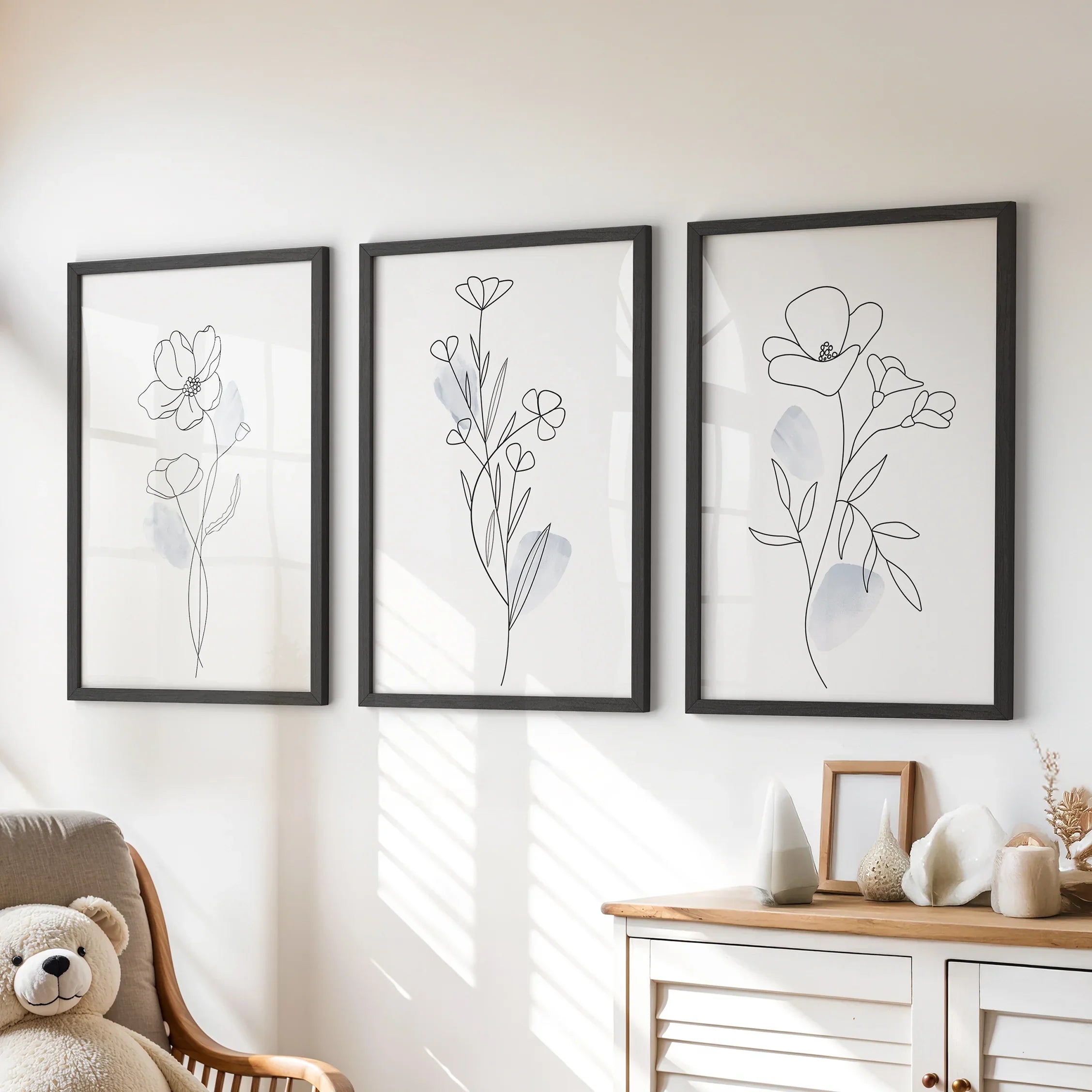 Black and White Botanical Prints. Modern Minimalist Line Art