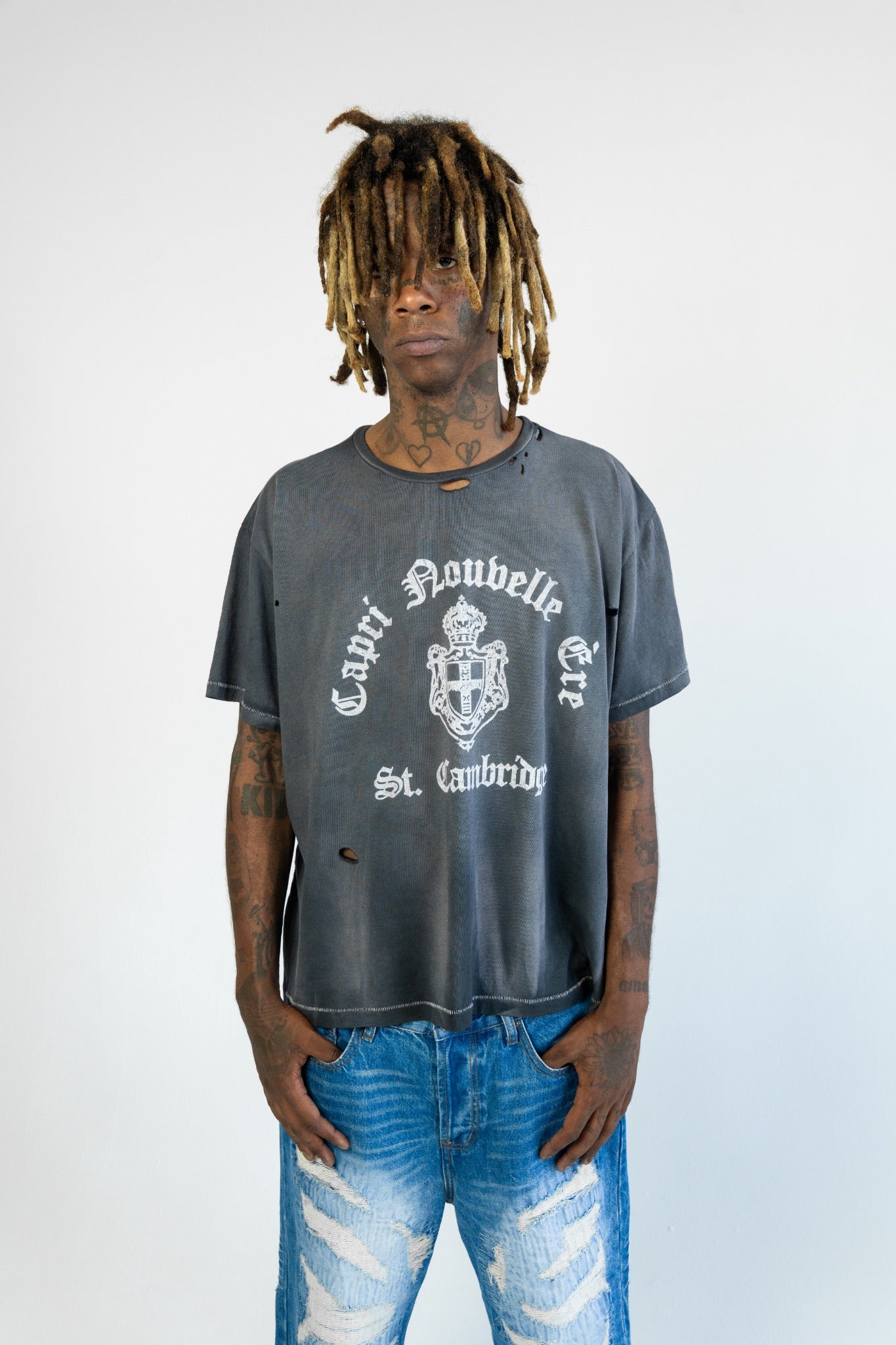 NOBLE CREST TEE