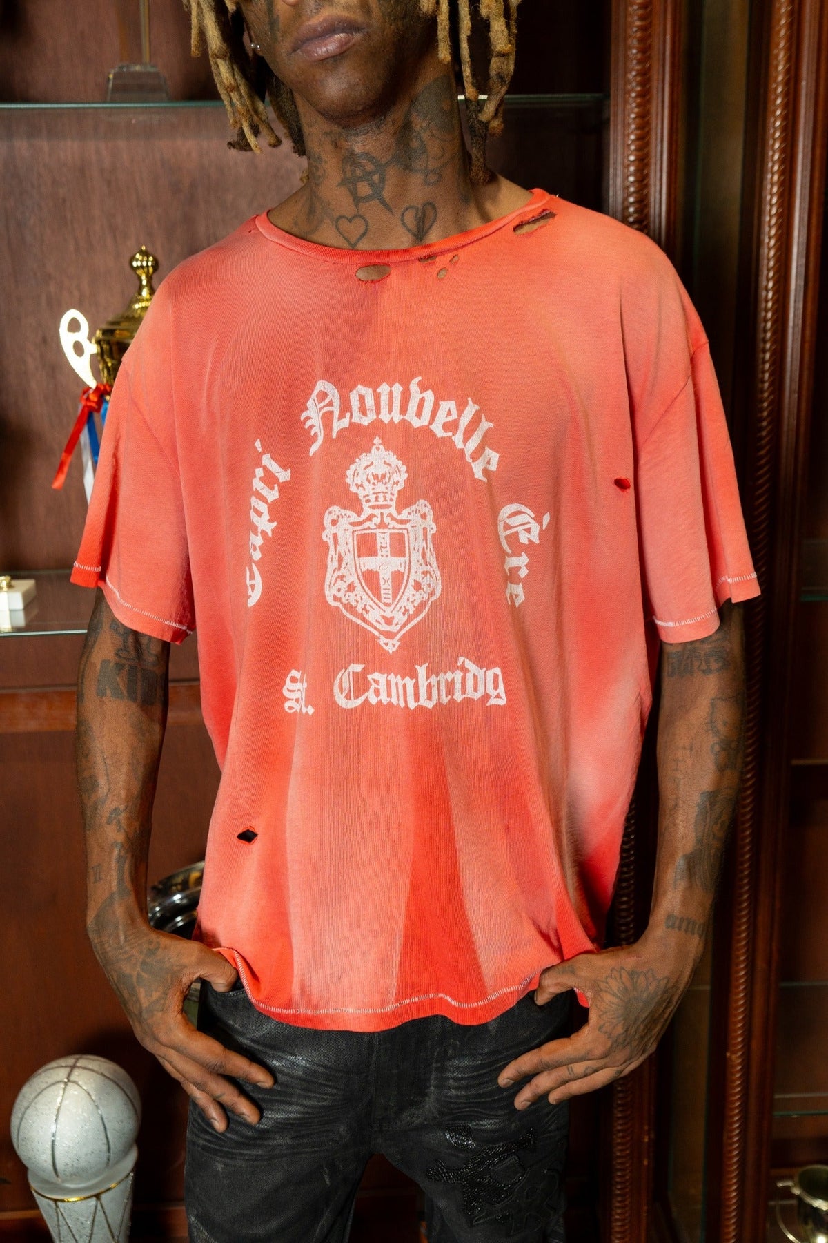 NOBLE CREST TEE