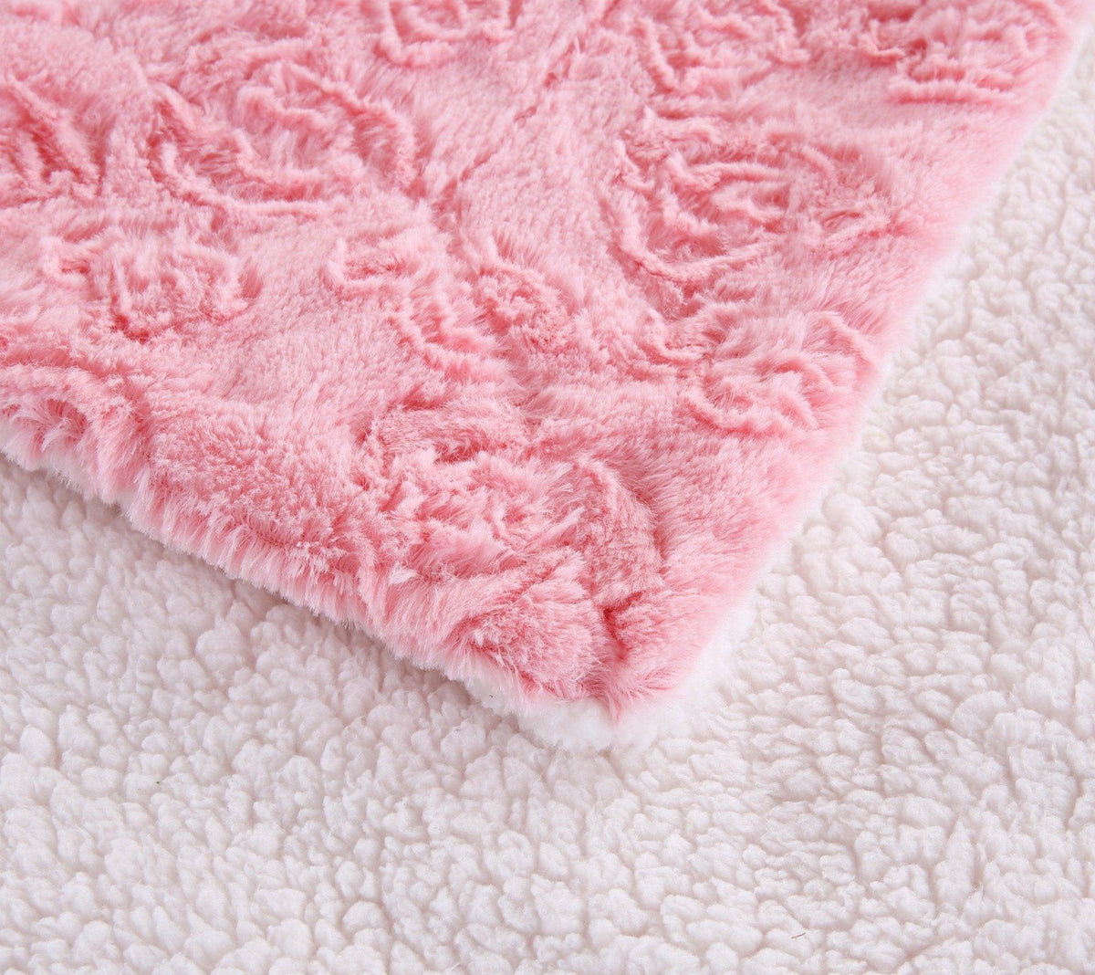DaDa Blossom Pink Rose Sherpa Throw Blanket